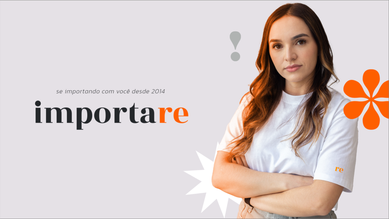 Renata ao lado do logotipo importare com a linha se importando com você desde 2014